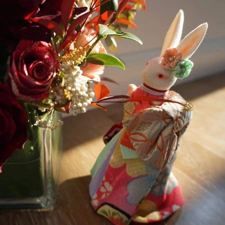 | Handmade Japanese Kimono Rabbit Music Box - Deluxe Bow Pink | Foxtume
